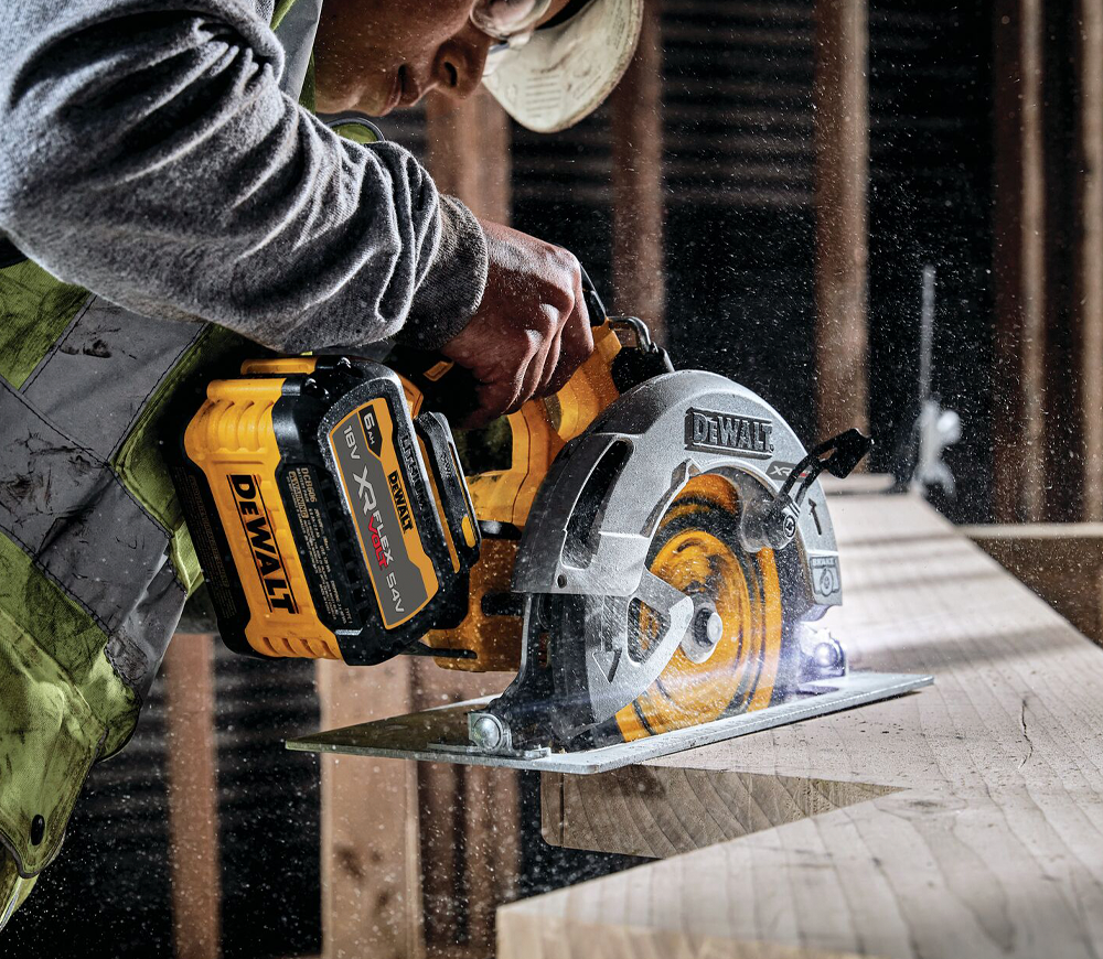 Fierăstrău circular cu acumulator (fără baterii) DEWALT DCS573NT 190mm 54V photo 3