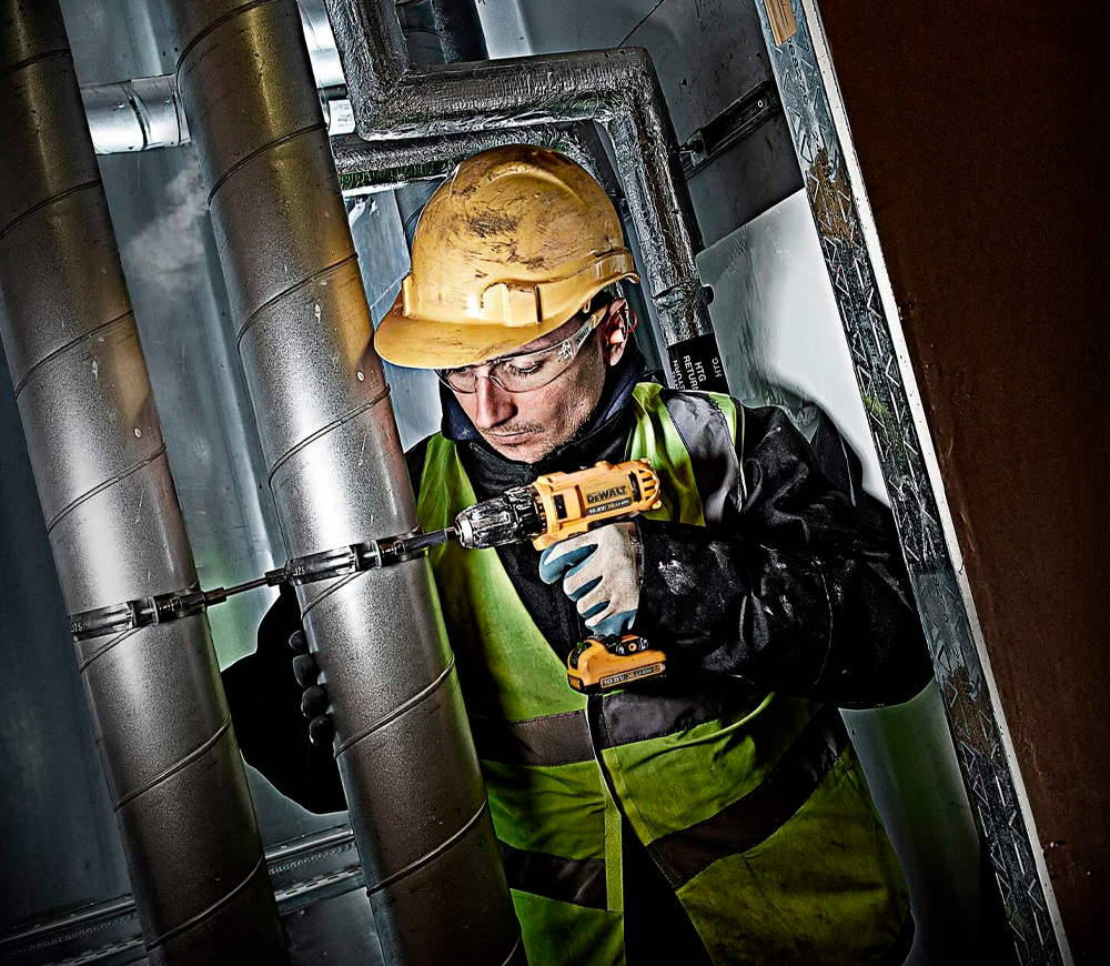 Mașină de înșurubat cu acumulator DEWALT DCD710D2-QW 10.8V 2Ah photo 4