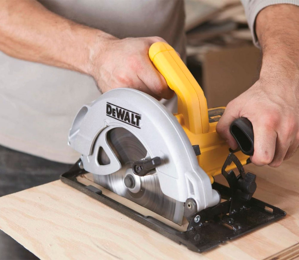 Fierăstrău circular DEWALT DWE560-QS 1300w 185mm photo 5