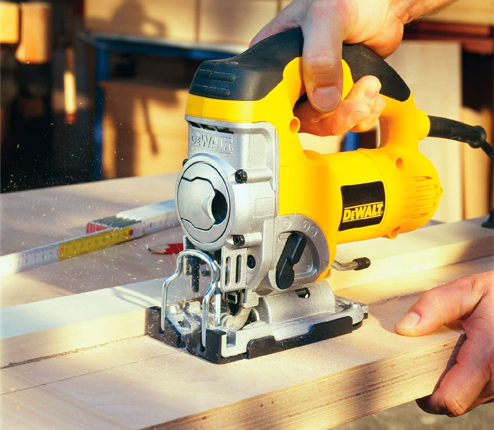 Fierăstrău pendular DEWALT DW331KT 701w photo 6
