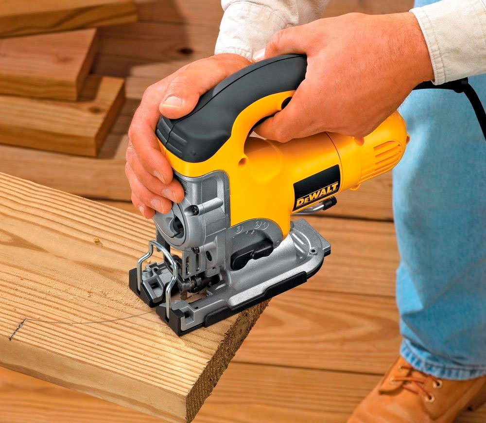 Fierăstrău pendular DEWALT DW331KT 701w photo 7