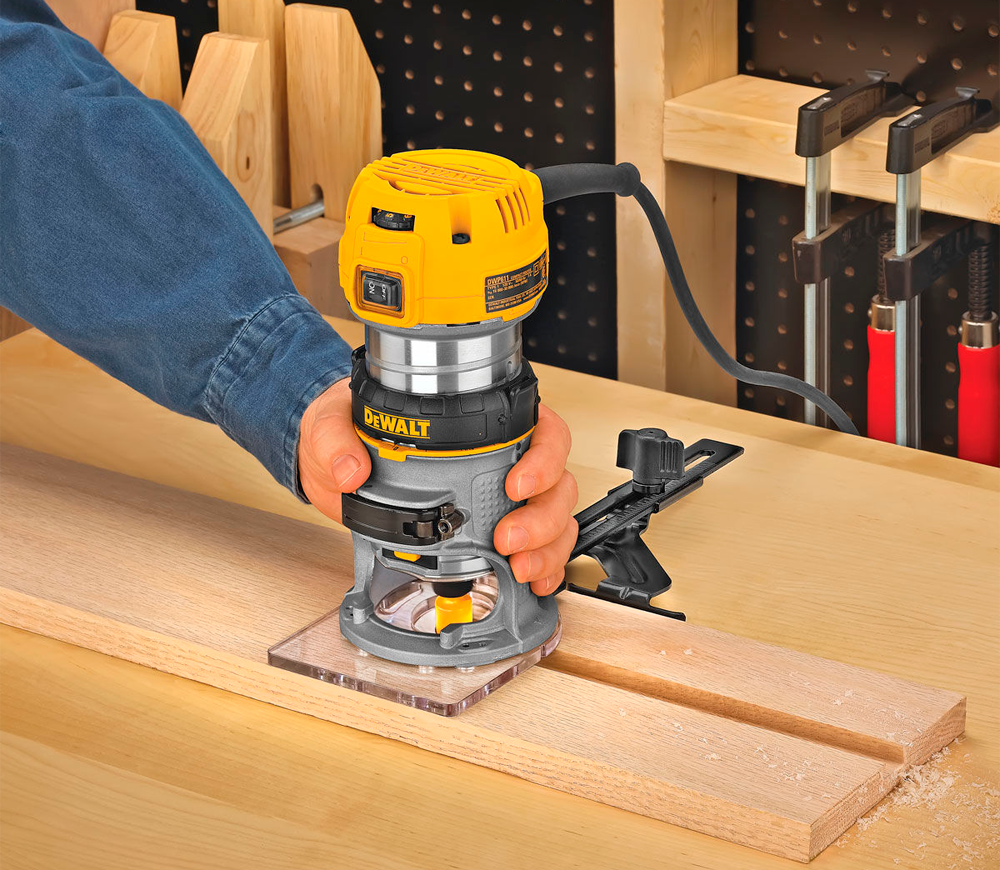 Mașină de frezat DEWALT D26200 900w photo 4