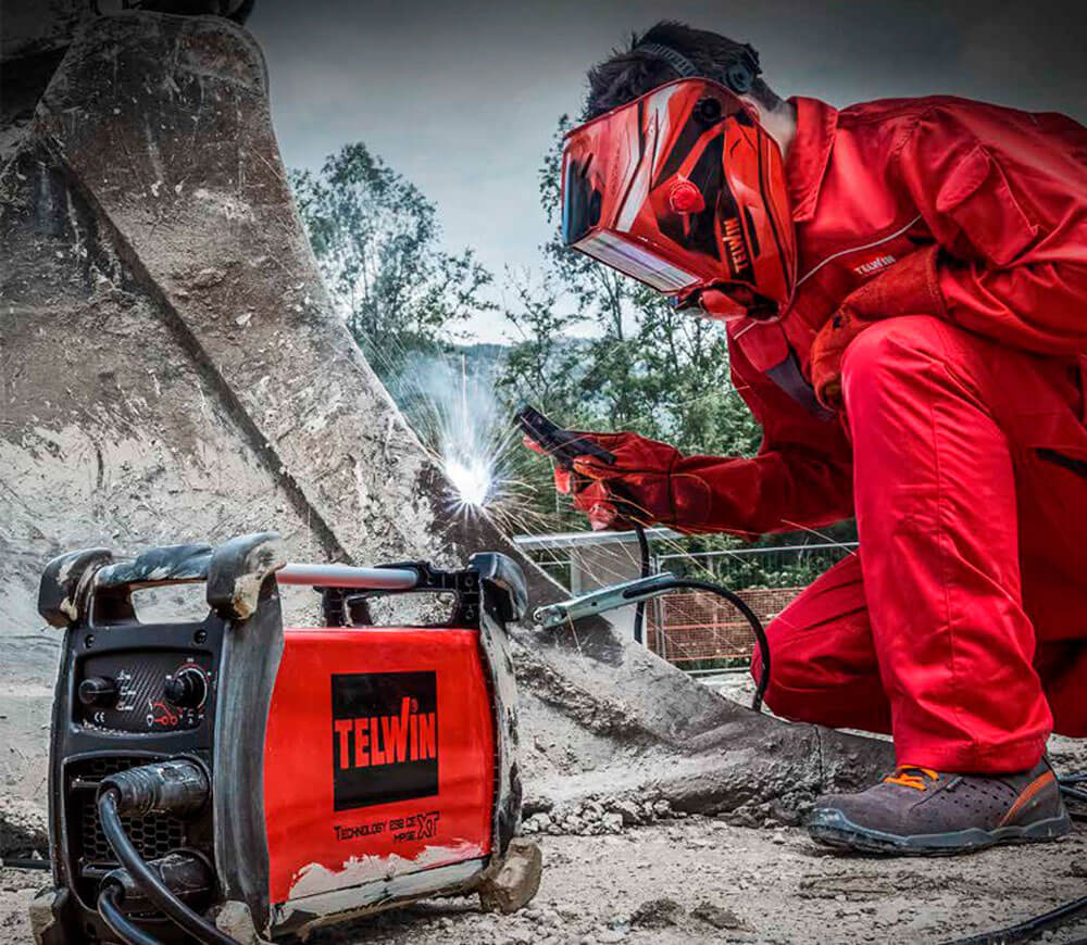 Aparat de sudat TELWIN TECHNOLOGY 236 XT SOLO 200A photo 6
