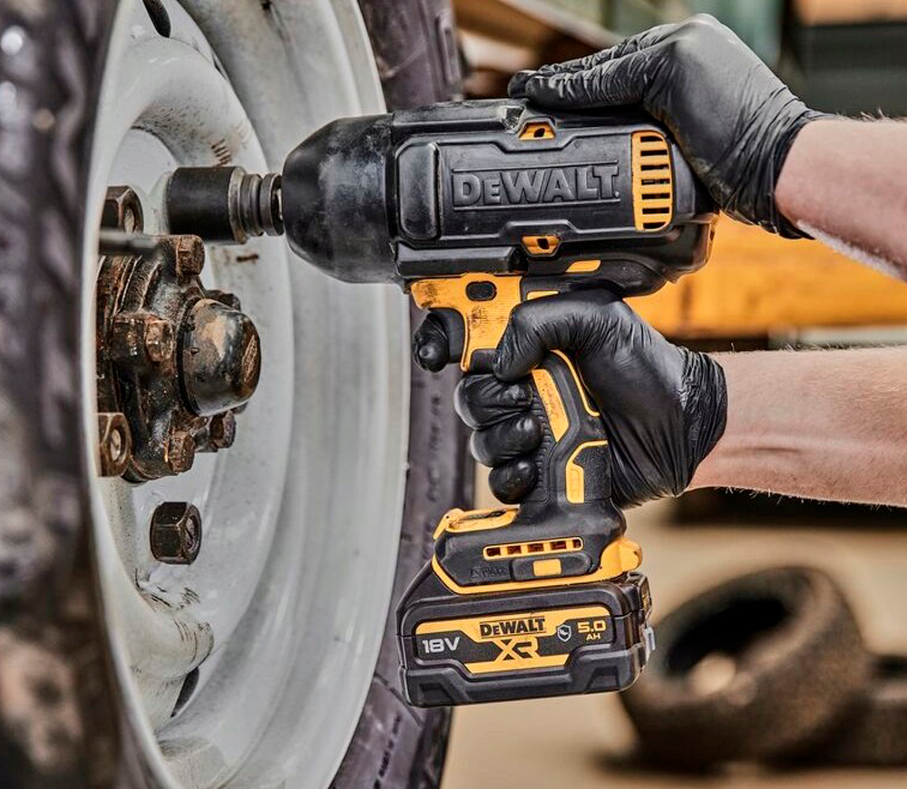 Mașină de înșurubat cu impact DEWALT DCF900P2T  1898Nm photo 4