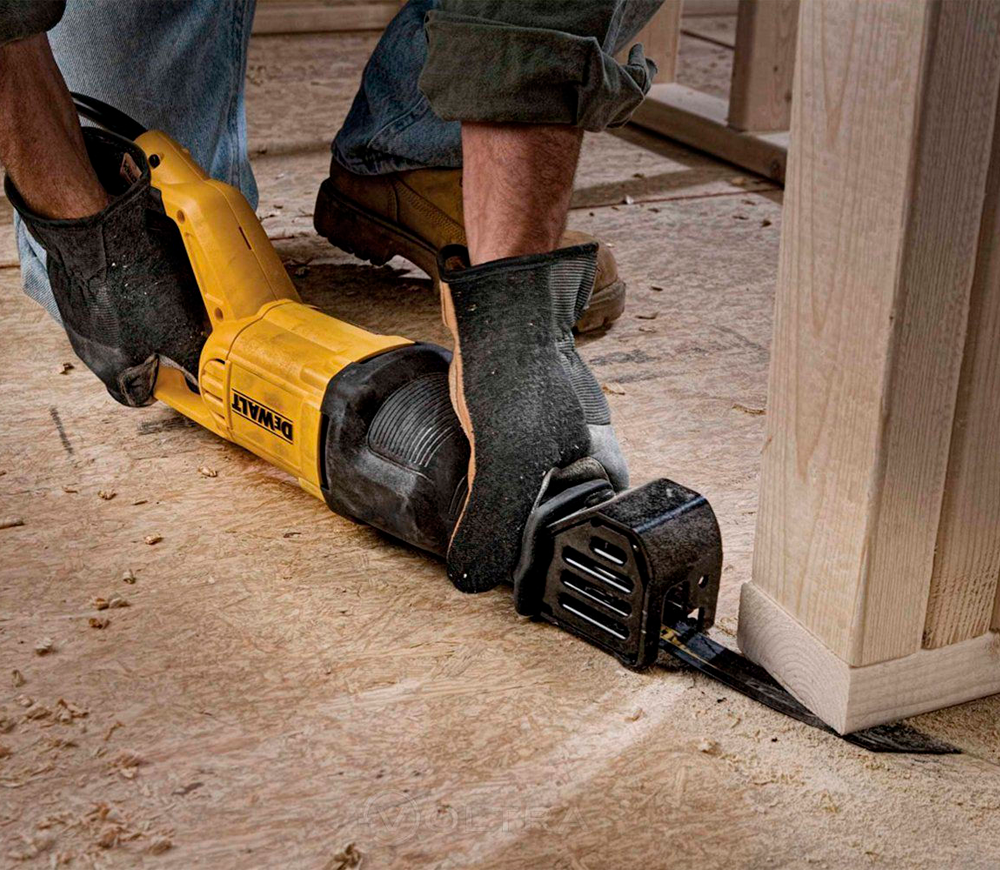 Fierăstrău sabie DEWALT DWE305PK-QS 1100w photo 3