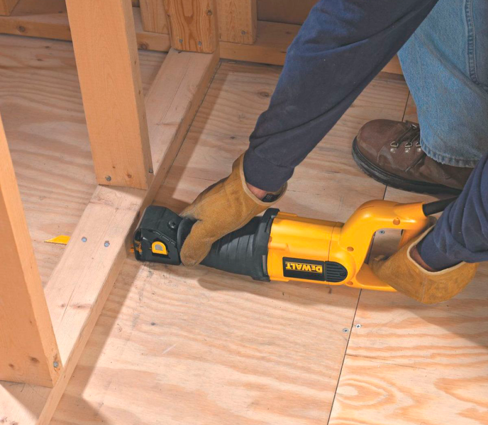 Fierăstrău sabie DEWALT DWE305PK-QS 1100w photo 5