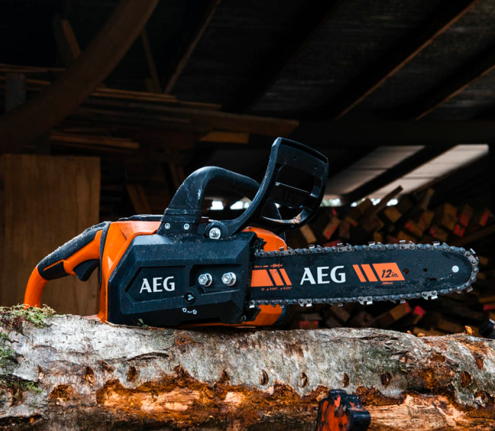Fierăstrău cu lanț cu acumulator (fără baterii) AEG ACS18B30-0 300mm 18V photo 5