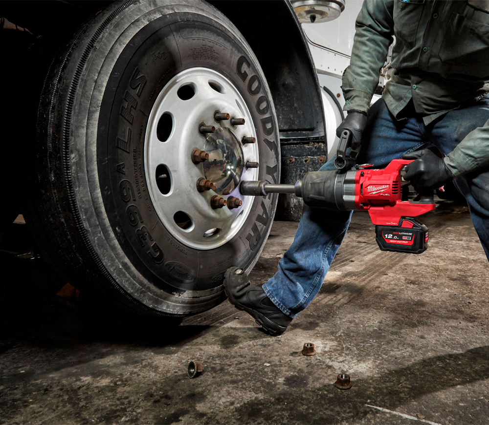 Cheia de impact cu cuplu ridicat fără fir (fără bat) MILWAUKEE M18 ONEFHIWF1D-0C 2711Nm photo 6