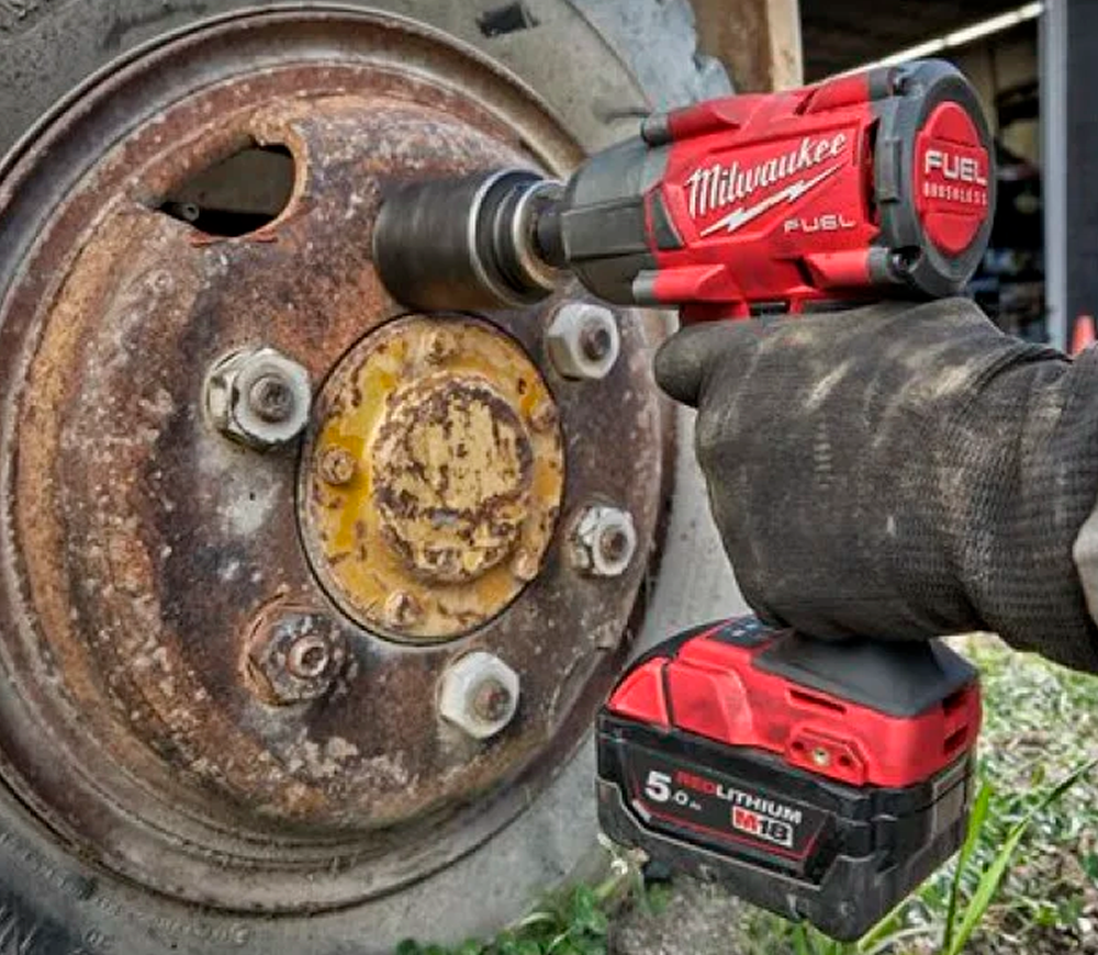 Mașină de înșurubat fără fir cu impact (fără bat) MILWAUKEE M18 FMTIW2F12-0X 881Nm photo 2