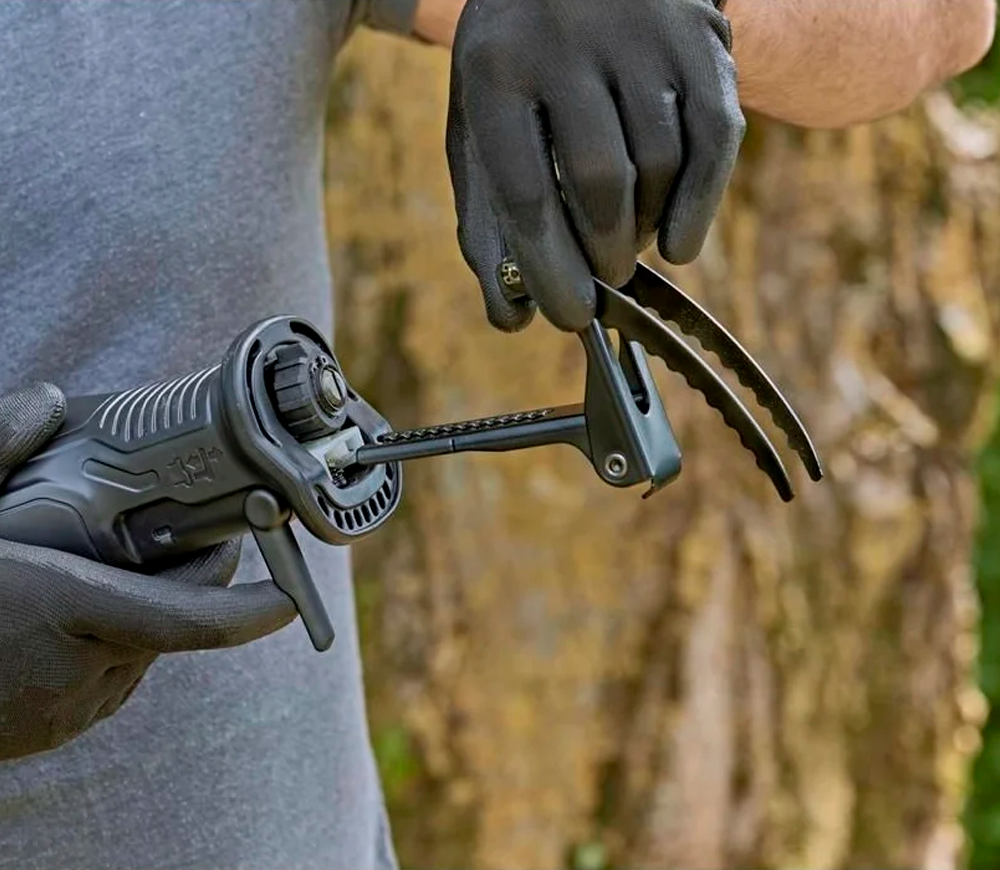 Fierăstrău sabie BLACK&DECKER BES301K 750w photo 2