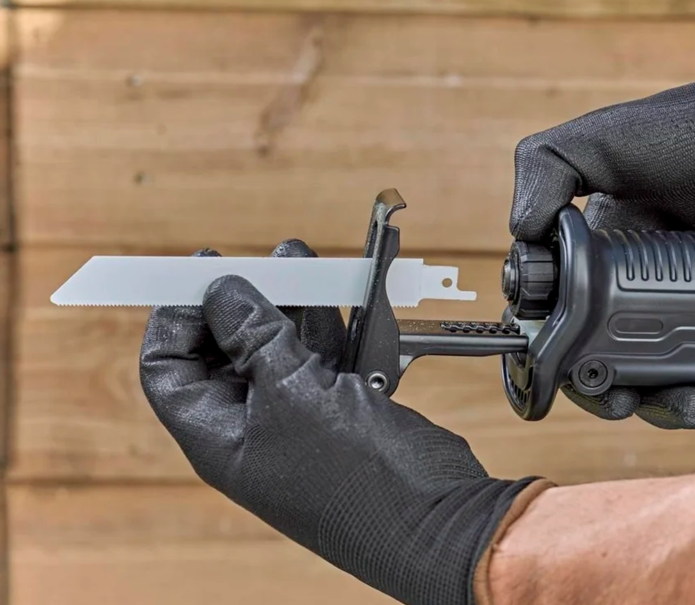 Fierăstrău sabie BLACK&DECKER BES301K 750w photo 6