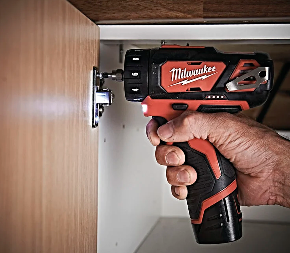Шуруповёрт аккумуляторный MILWAUKEE M12 BDDXKIT-202C 12В 2Ач photo 5