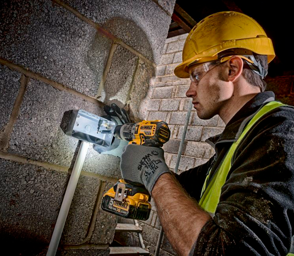 Set de instrumente cu acumulator DEWALT DCK384P2T 18V 5Ah photo 3