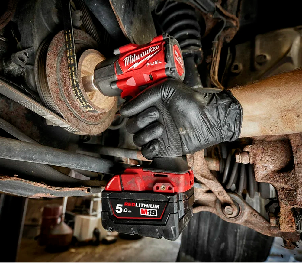 Mașină de înșurubat cu impact cu acumulator (fără bat) 18V MILWAUKEE M18 FMTIW2F38-0X 813Nm photo 4