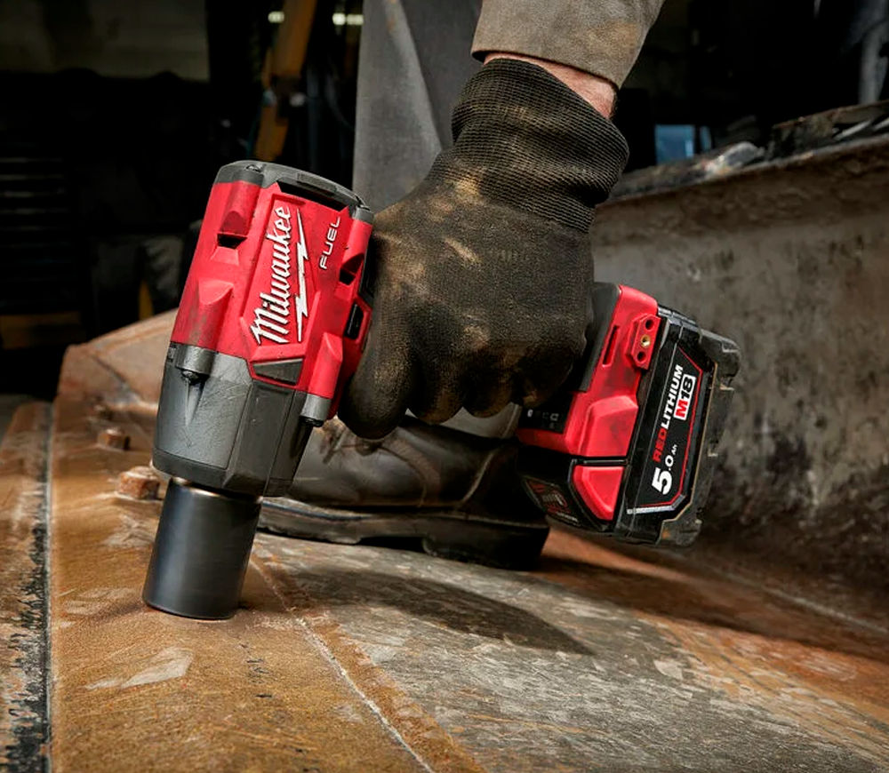 Mașină de înșurubat cu impact cu acumulator (fără bat) 18V MILWAUKEE M18 FMTIW2F38-0X 813Nm photo 6