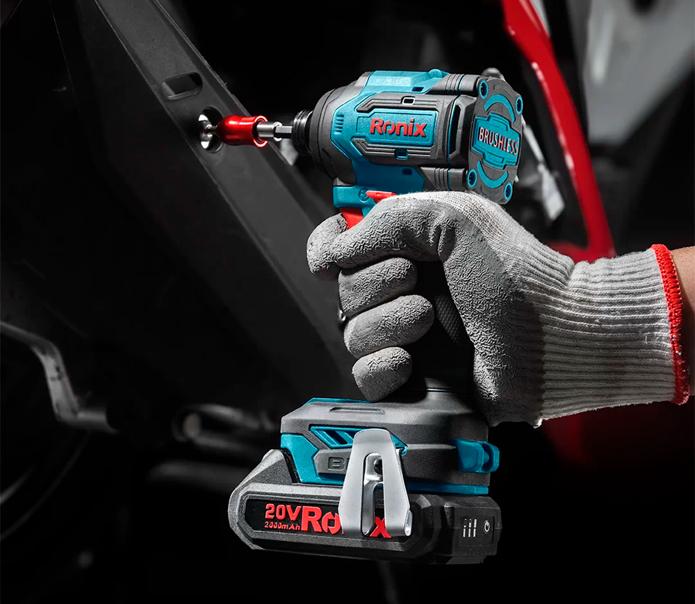 Șurubelnița cu acumulator сu impact RONIX 8653 20V 2Ah photo 9