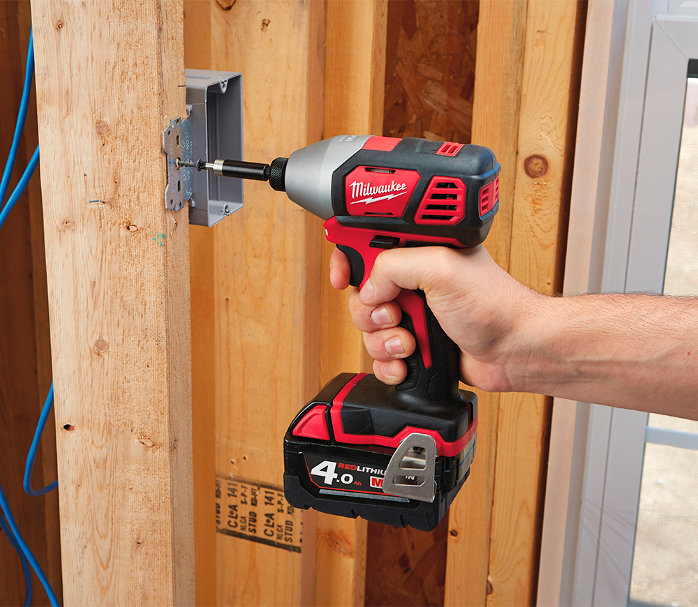 Set de unelte cu acumulator MILWAUKEE M18 BPP2D-402C photo 2