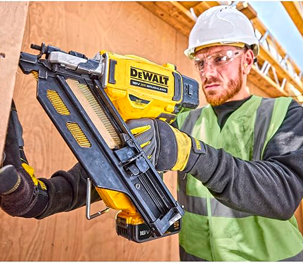 Capsator cu acumulator DEWALT DCN950N 120bat/min 18V photo 3