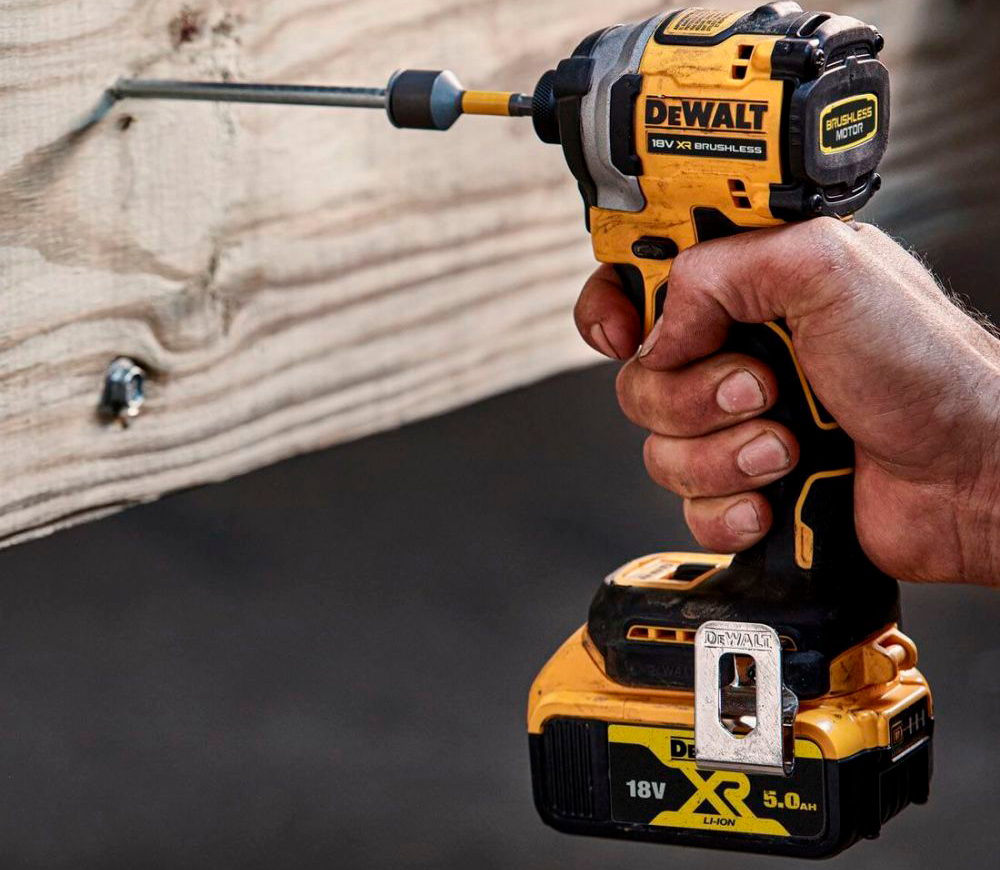 Набор аккумуляторных инструментов DEWALT DCK2050H2T-QW photo 6