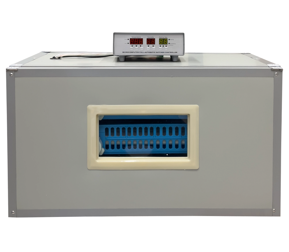 Incubator Des Champs DZO-192 photo