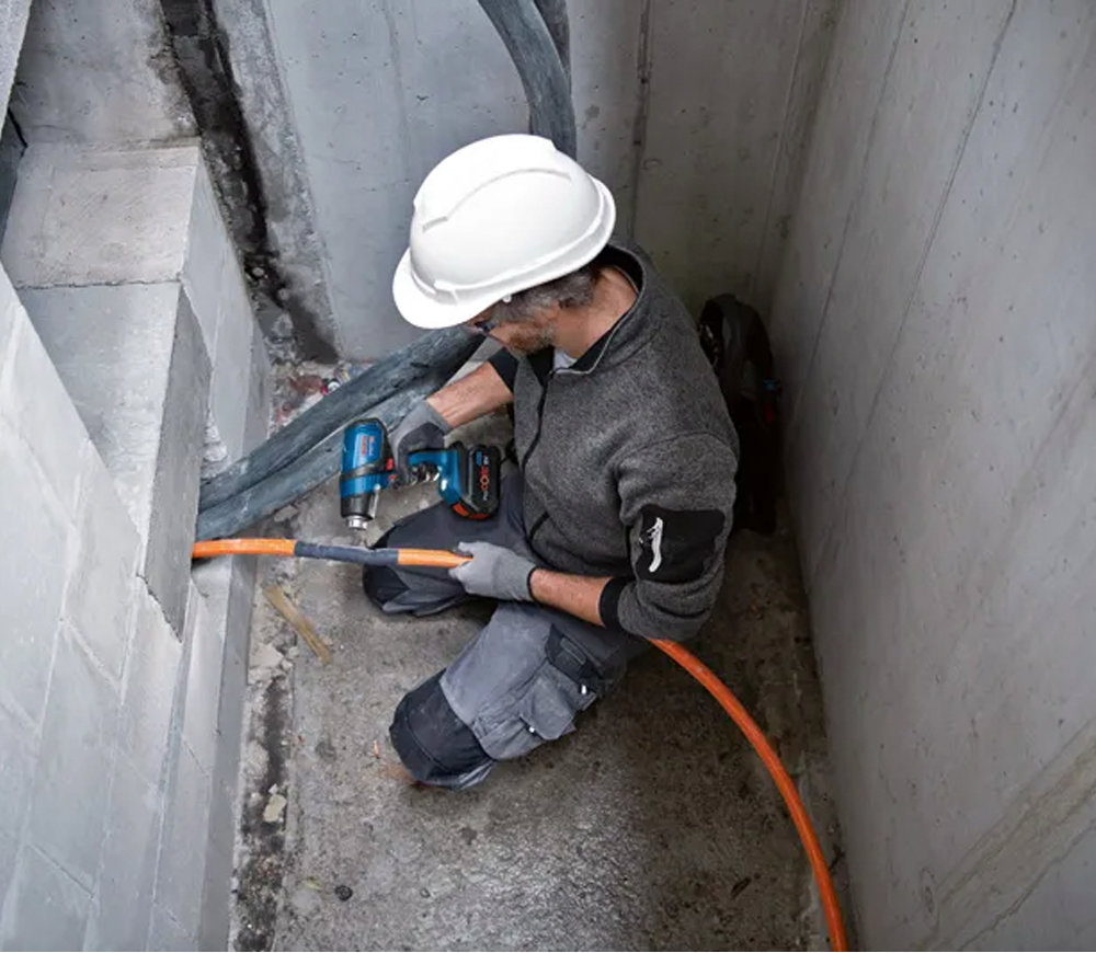 Suflantă de aer cald cu acum. (fără bat) BOSCH GHG 18V-50 500°C photo 2