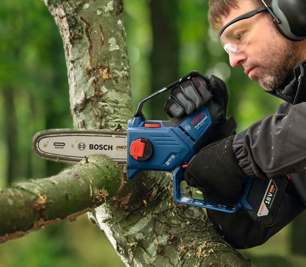 Fierăstrău cu lanț cu acumulator BOSCH GKE 18V-20 (Solo) 200mm 18V photo 5