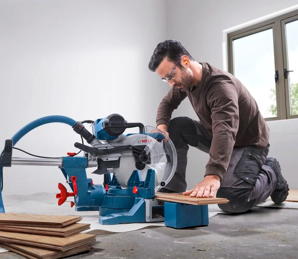 Fierăstrău  circular staționar BOSCH GCM 340-305 D Professional 1800w 305mm photo 4