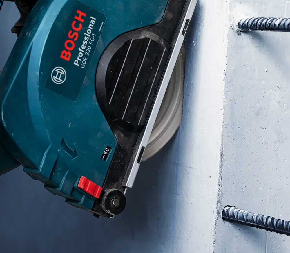 Алмазный отрезной диск BOSCH EXPERT MultiMaterial 230мм Сегментированный Бетон/Камень/Кирпич photo 2