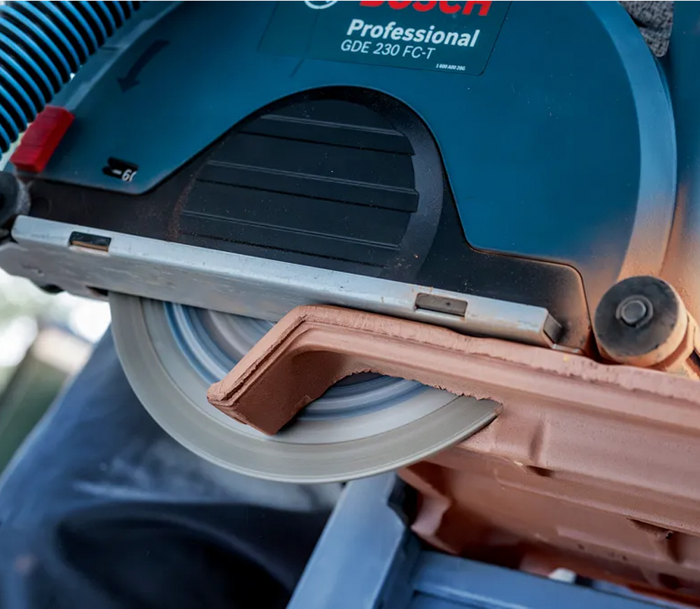 Disc de tăiat cu diamant BOSCH EXPERT MultiMaterial 230 Turbo Beton/Piatră/Cărămidă photo 2