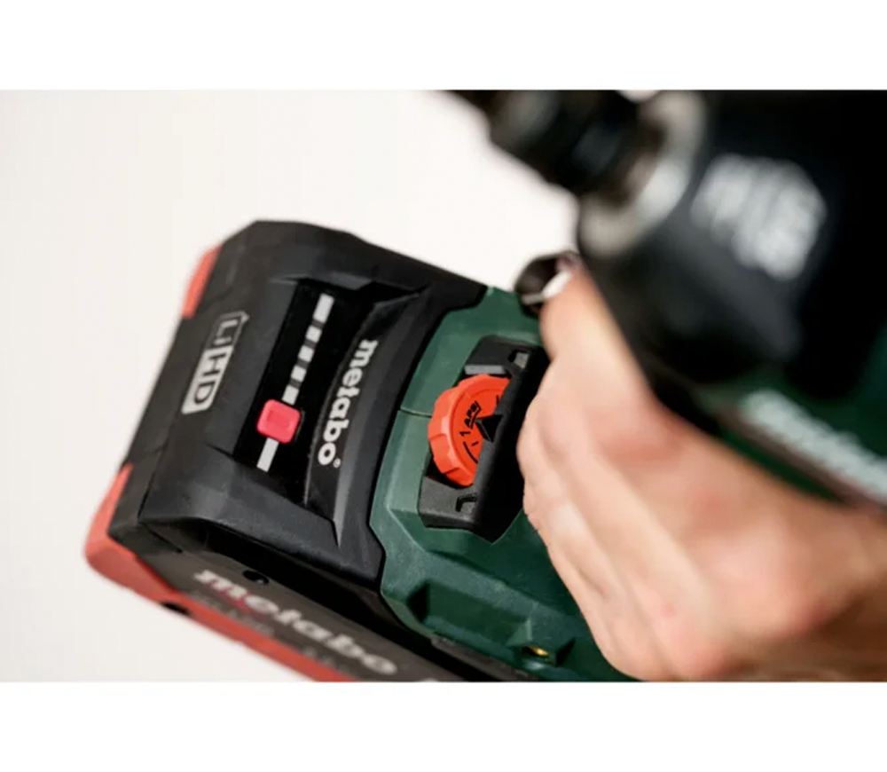 Mașină de înșurubat cu impact cu acumulator METABO SSW 18 LTX 550 BL 18V 4Ah 840Nm photo 4
