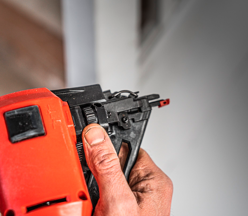 Capsator cu acumulator (fara bat) MILWAUKEE M18 FN16GA-0 18V photo 1