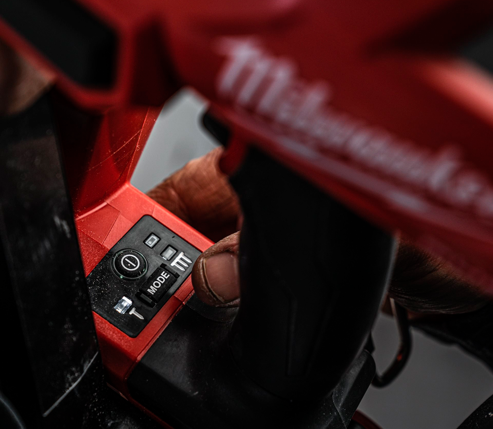 Capsator cu acumulator (fara bat) MILWAUKEE M18 FN16GA-0 18V photo 3
