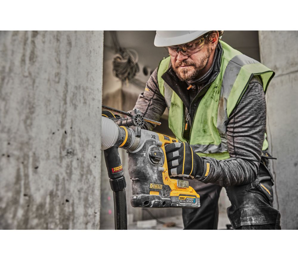Набор аккумуляторных инструментов DEWALT DCK422P3T-QW photo 7