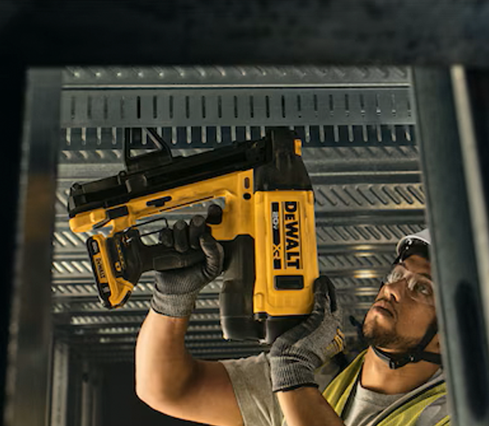 Capsator cu acumulator DEWALT DGN845D1-QW  18V 2Ah photo 6