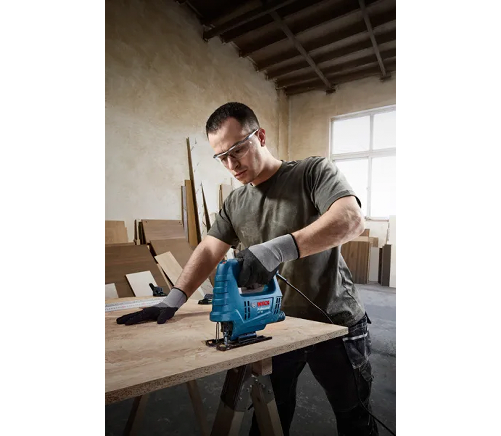 Лобзик BOSCH GST 680 500вт photo 0