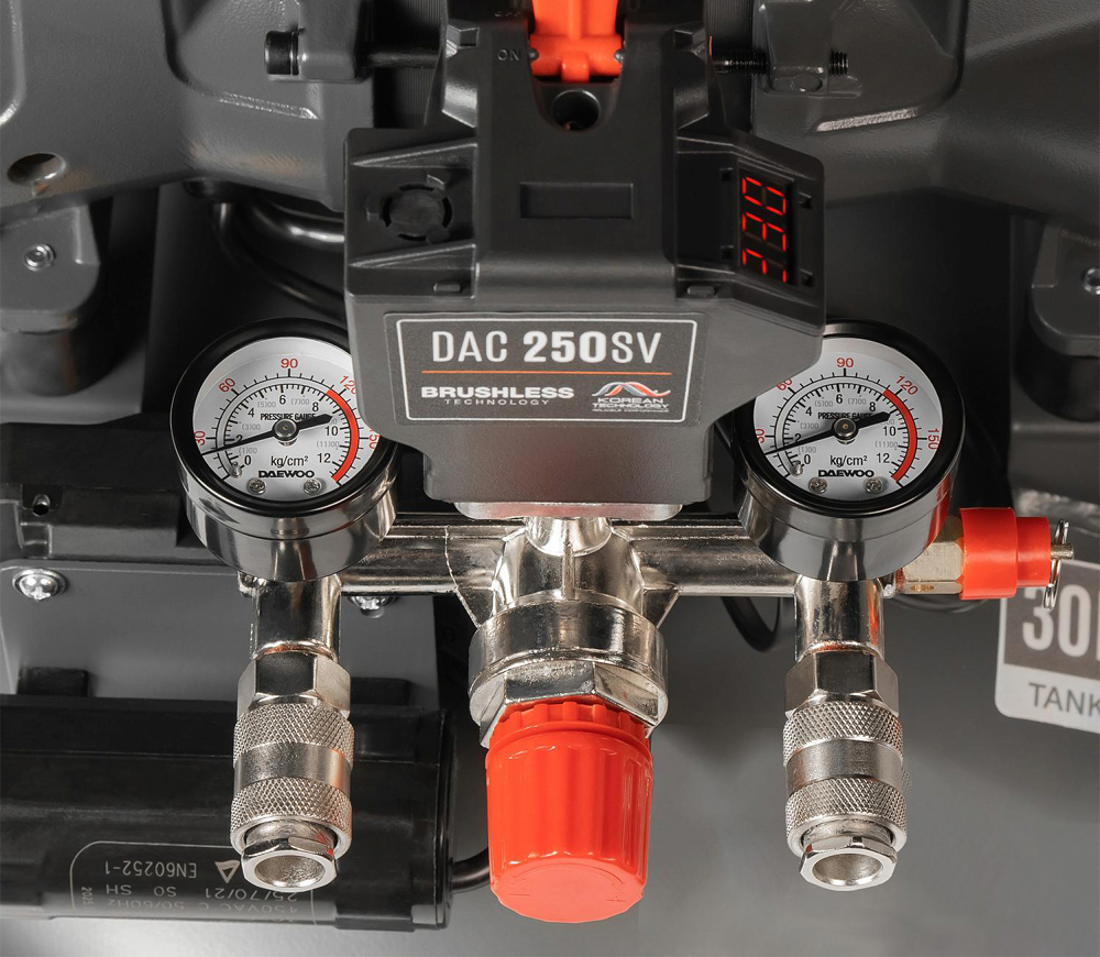 Compresor DAEWOO DAC 250SV 250l/min 30L photo 5