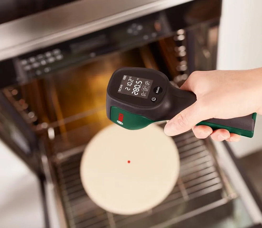 Termometru infrarosu (Pirometru) BOSCH UniversalTemp -30/+500°C photo 1