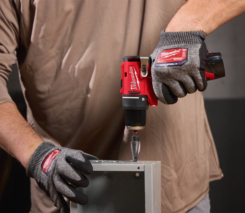 Набор аккумуляторных инструментов MILWAUKEE M12 BLPP4A-202B photo 0