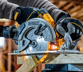 Fierăstrău circular cu acumulator (fără baterii) DEWALT DCS570N 184mm 18V photo 2