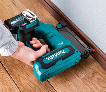Capsator cu acumulator (fără baterii) MAKITA PT001GZ  40V photo 7