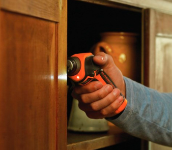 Аккумуляторная отвертка BLACK&DECKER CS3652LC 3.6В 1.5Ач photo 3