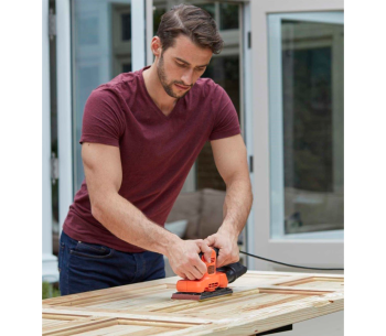 Mașină de șlefuit cu vibrații BLACK&DECKER BEW220 150w photo 1