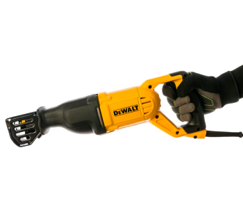 Fierăstrău sabie DEWALT DWE305PK-QS 1100w photo 1