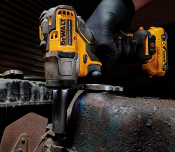 Mașină de înșurubat cu impact DEWALT DCF902N 200w 168Nm photo 2