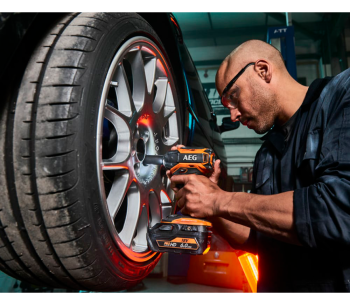 Mașină de înșurubat cu impact AEG BSS18C12ZB6-0 300Nm photo 5