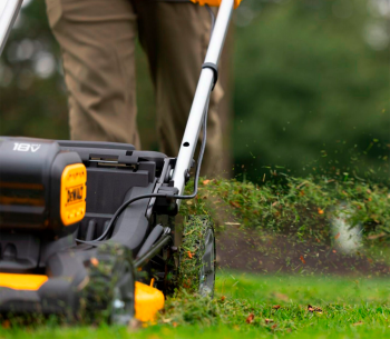 Mașină de tuns gazonul cu acumulator DEWALT DCMWSP156W2-QW 530mm 2x18V 8Ah photo 7