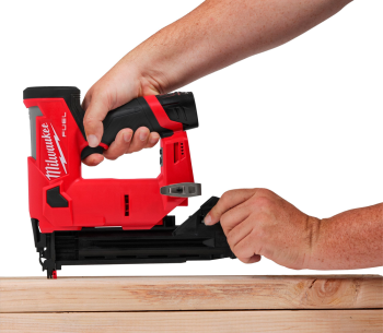 Capsator cu acumulator MILWAUKEE M12 FCN18GS-202X 120bat/min 12V 2Ah photo 7