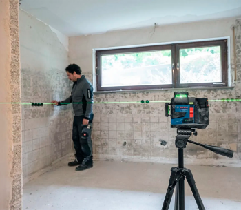 Лазерный уровень BOSCH GLL 12V-100-33 CG 3луча 30m photo 2
