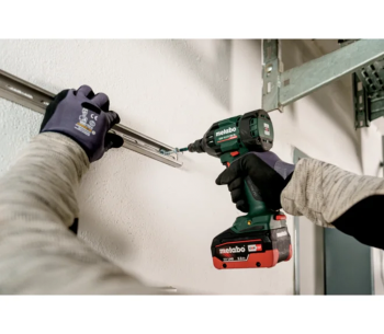 Mașină de înșurubat cu impact cu acumulator METABO SSW 18 LTX 550 BL 18V 4Ah 840Nm photo 0