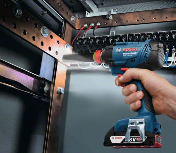 Набор аккумуляторных инструментов BOSCH 0615990N3F photo 4